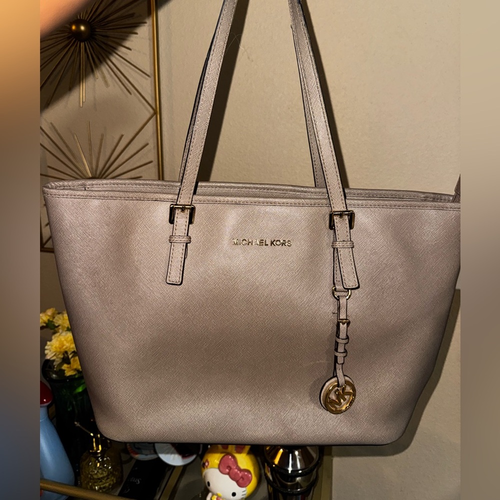 Michael Kors Jet Set Saffiano Tote Bag